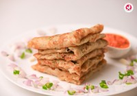 Attempting to find a pleasant and wholesome breakfast alternative for your naughty toddler? Look at the recipe for our Ragi uttapam!